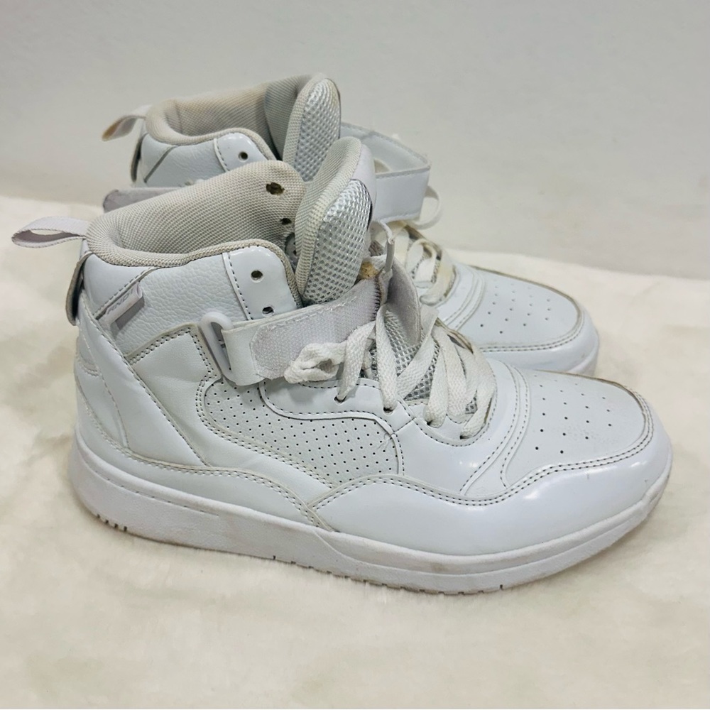 And 1 White High-Top basketball athletic Sneakers size 7.5